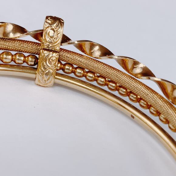 VTG 1980s Bangle Gold Tone Fixed Triple Bracelet Textured Layered Design - Picture 9 of 11